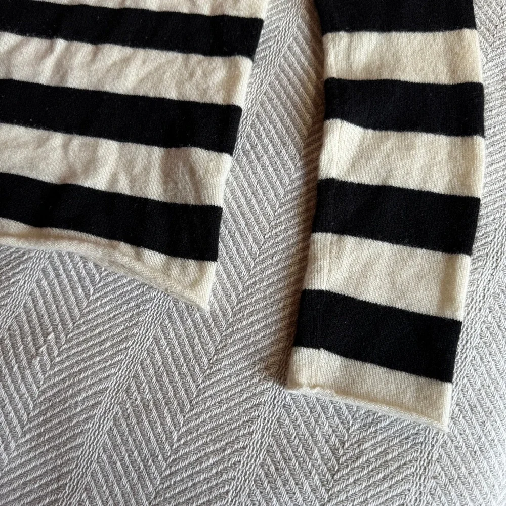 J.Crew 100%‎ Cashmere Striped Crown Sweater Black White Gold Button Shoulder S